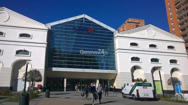 Fiumara Mall Genua